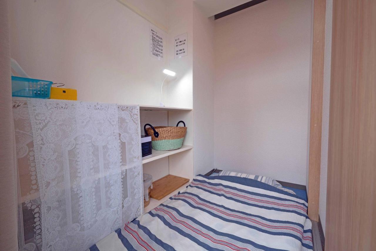 Taro's Minami Capsule hotel Koshigaya